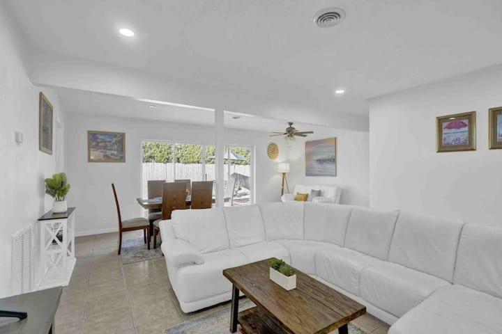 Beautiful 4 Bedrooms/Pool/Walk To Beach Deerfield Beach Exterior foto